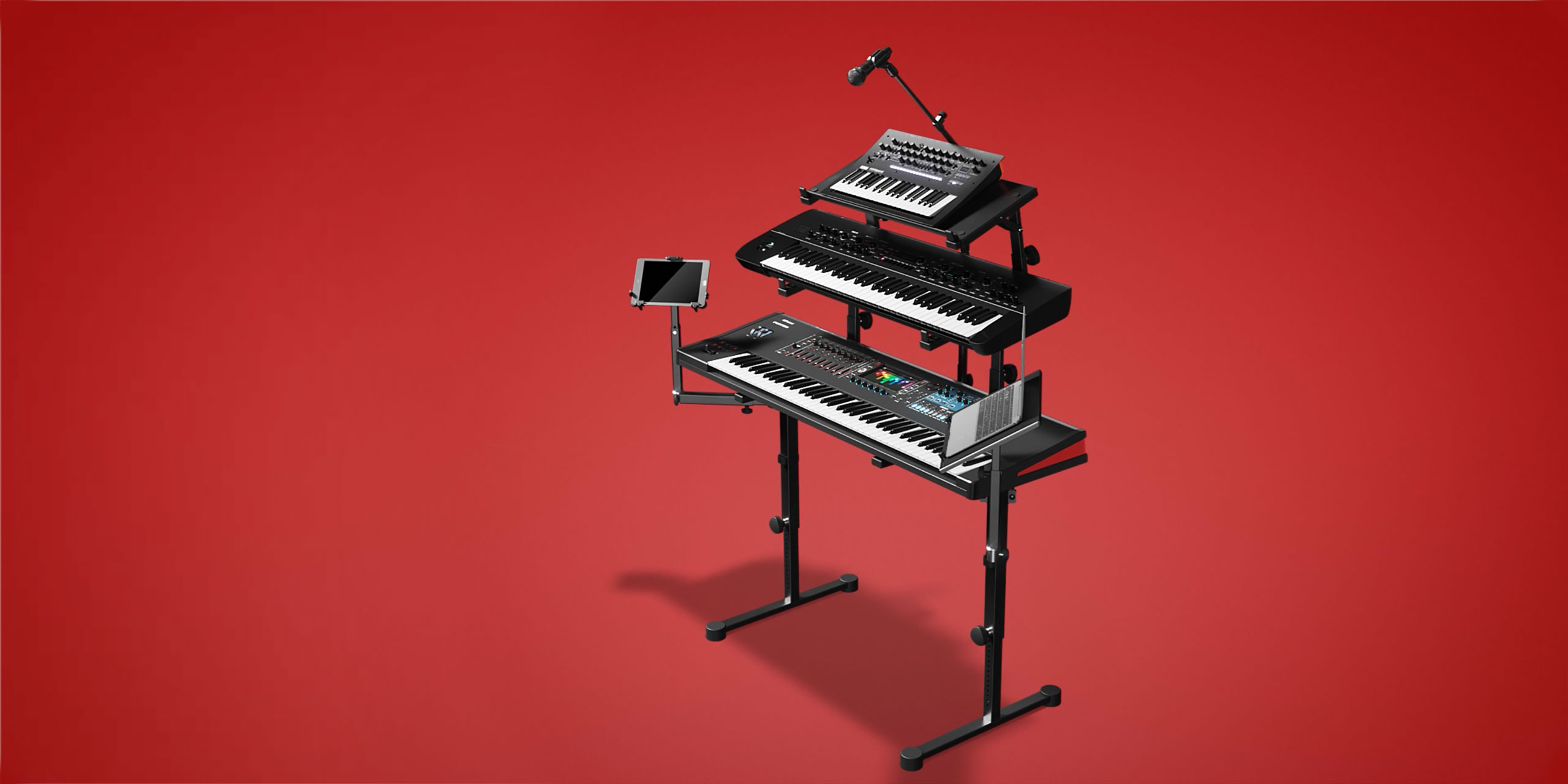 Der Omega mit allem K&M Zubehör und Instrumenten sowie elektronischen Geräten; auf rotem Background