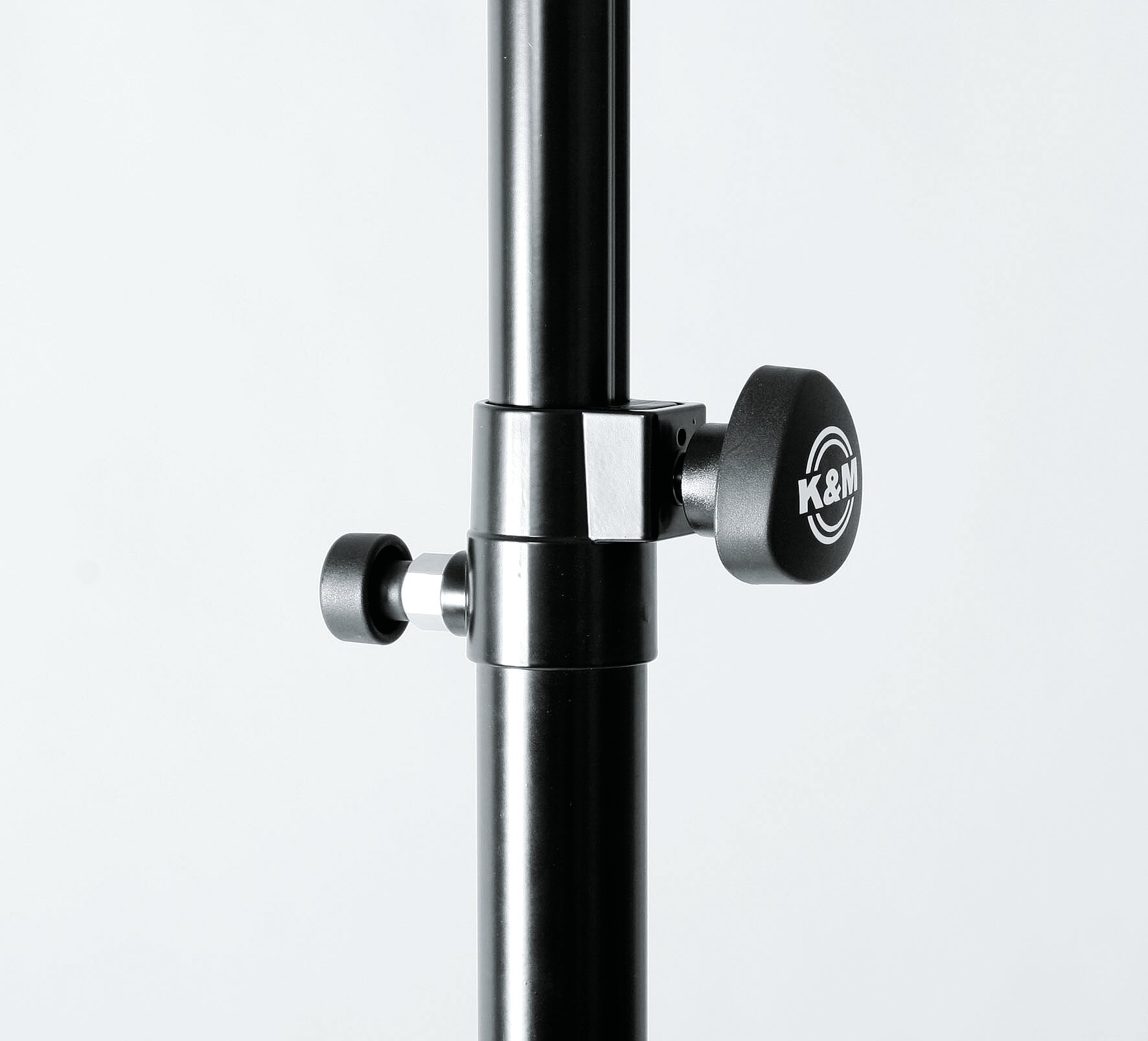 Speaker stand