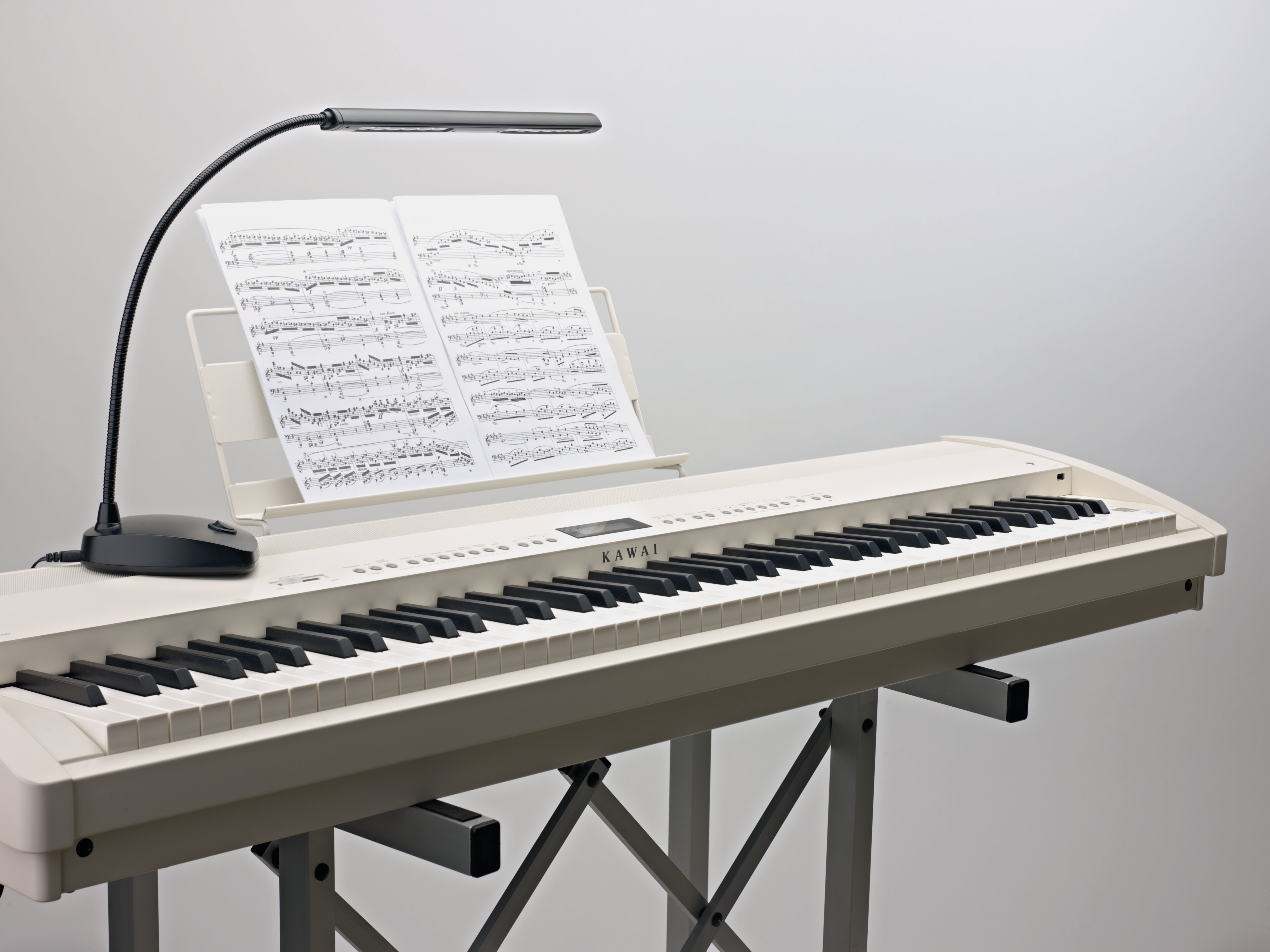 LED piano lamp