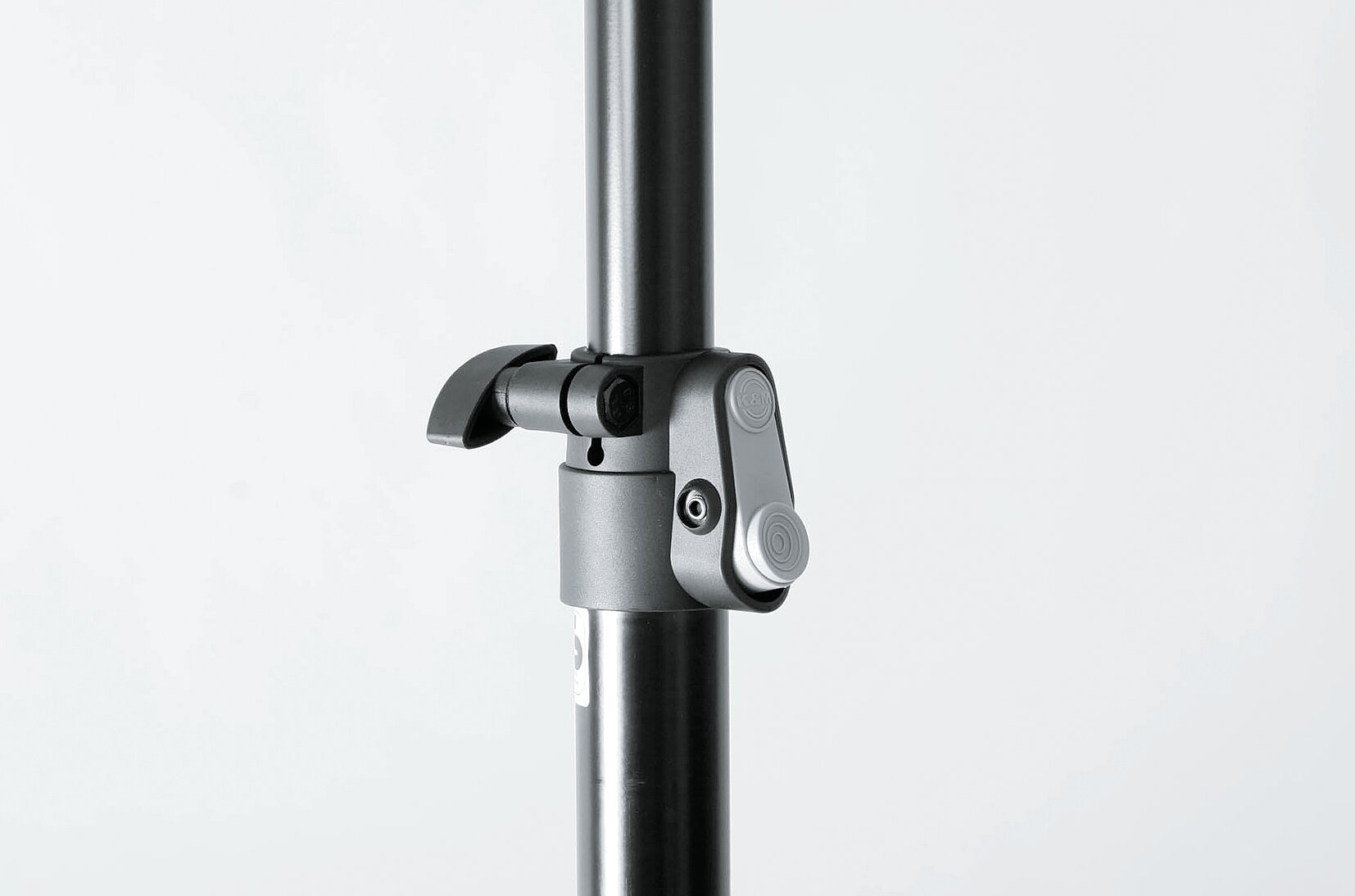 Speaker stand