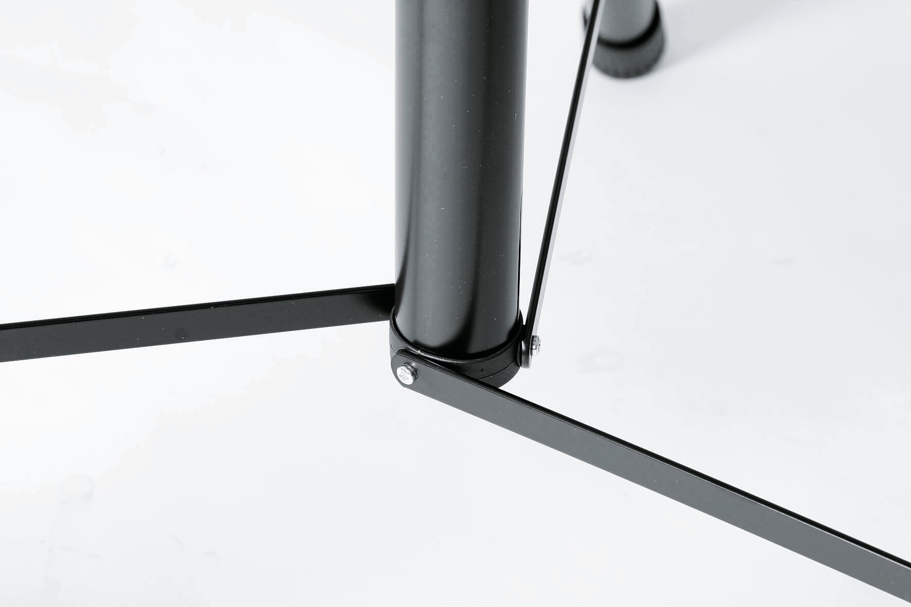 Speaker stand