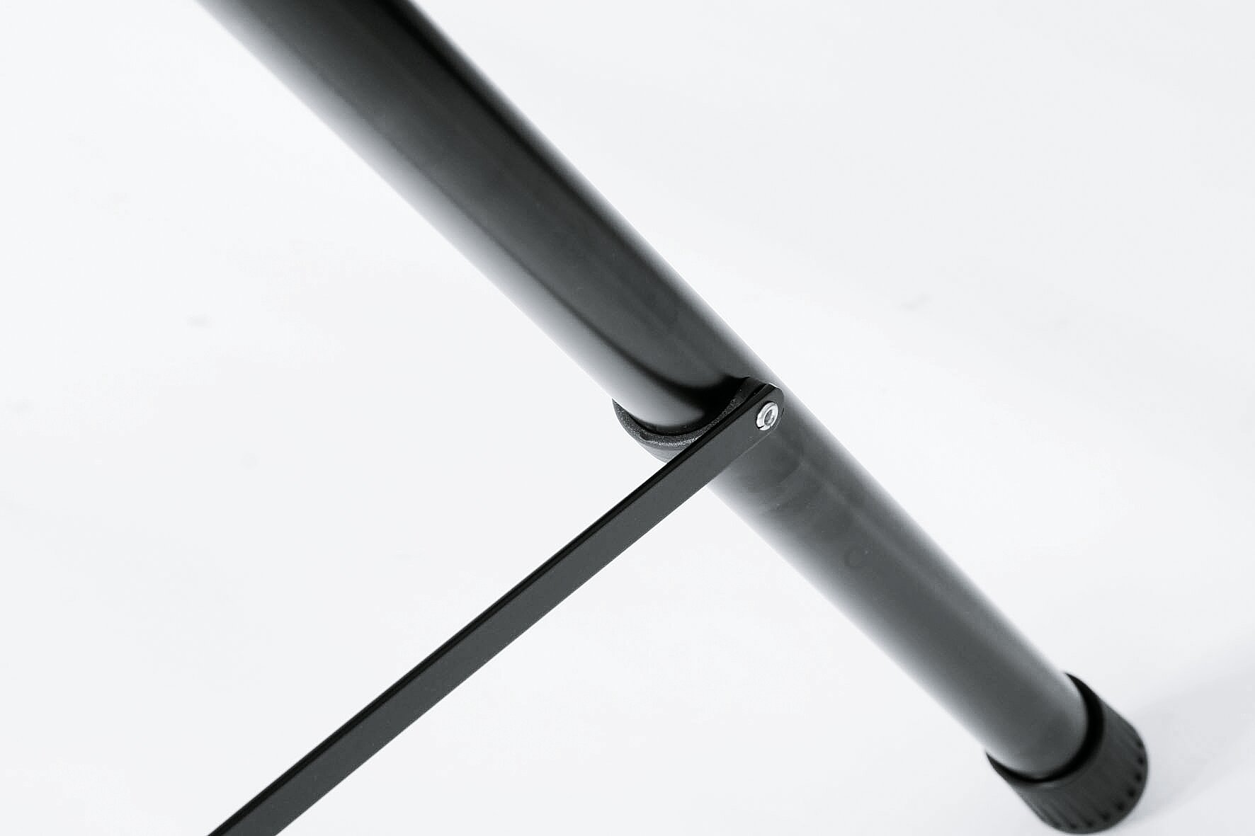 Speaker stand
