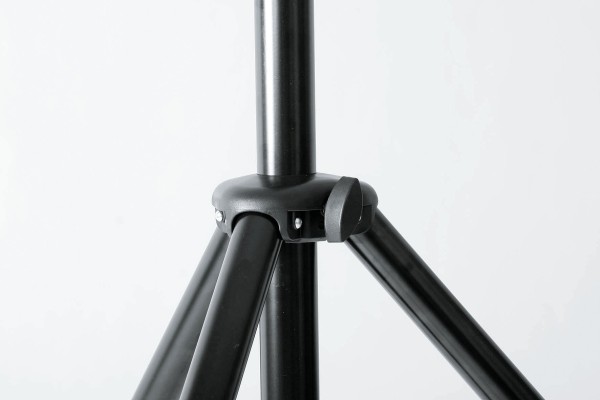 Speaker stand