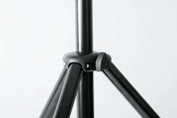 Speaker stand
